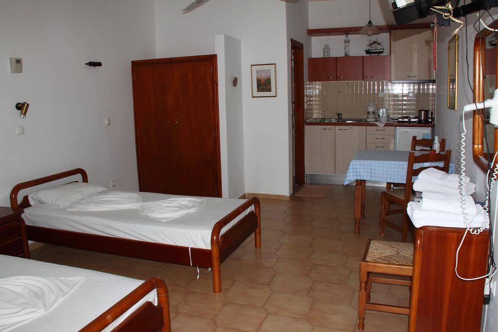 Studios Marfo Batsíon Quarto foto