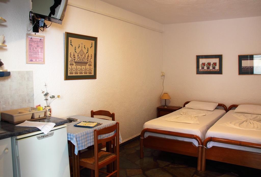 Studios Marfo Batsíon Quarto foto